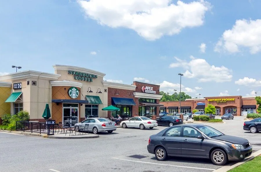 East-West Shops · University 2015