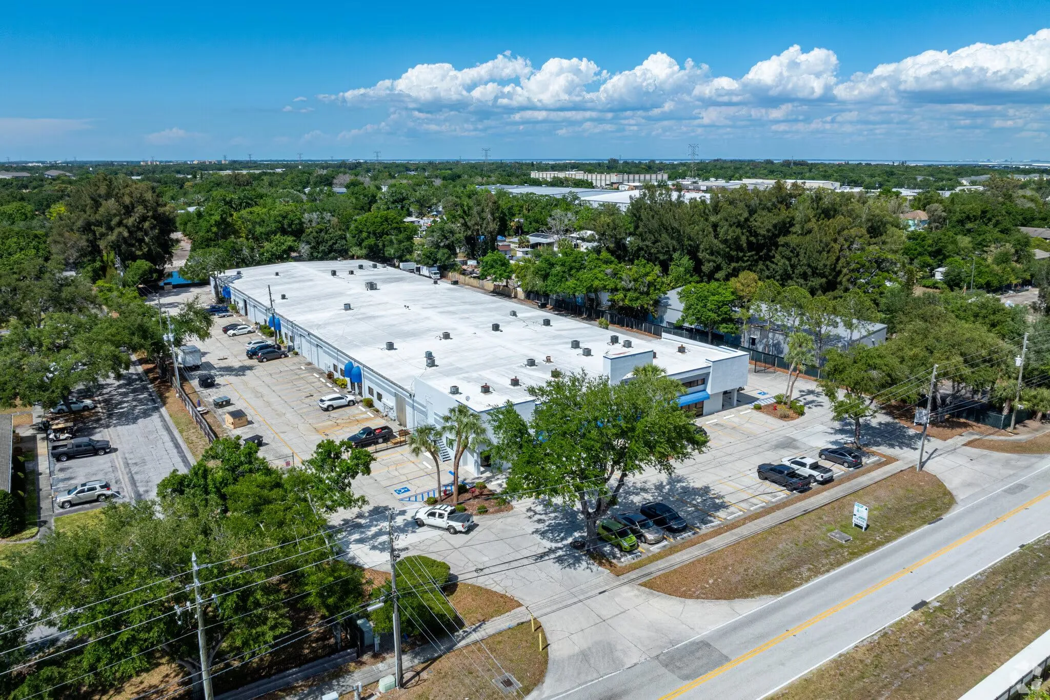 Gen Sunshine · Sunshine Business Center